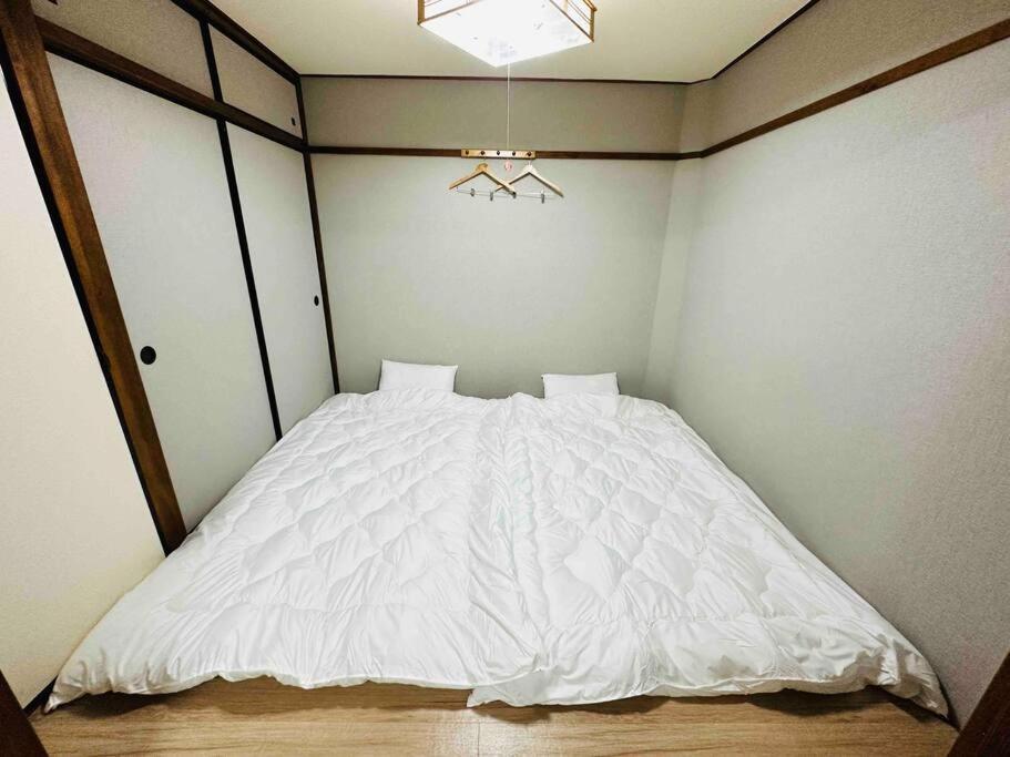 205gblhouse,黒門市場がすぐ目の前,徒歩30秒,大阪人気の観光エリアへ徒歩圏内道頓堀徒歩7分,南海難波駅徒歩6分