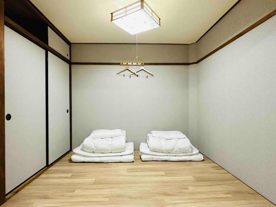 Apartemen 205gblhouse,黒門市場がすぐ目の前,徒歩30秒,大阪人気の観光エリアへ徒歩圏内道頓堀徒歩7分,南海難波駅徒歩6分 Osaka